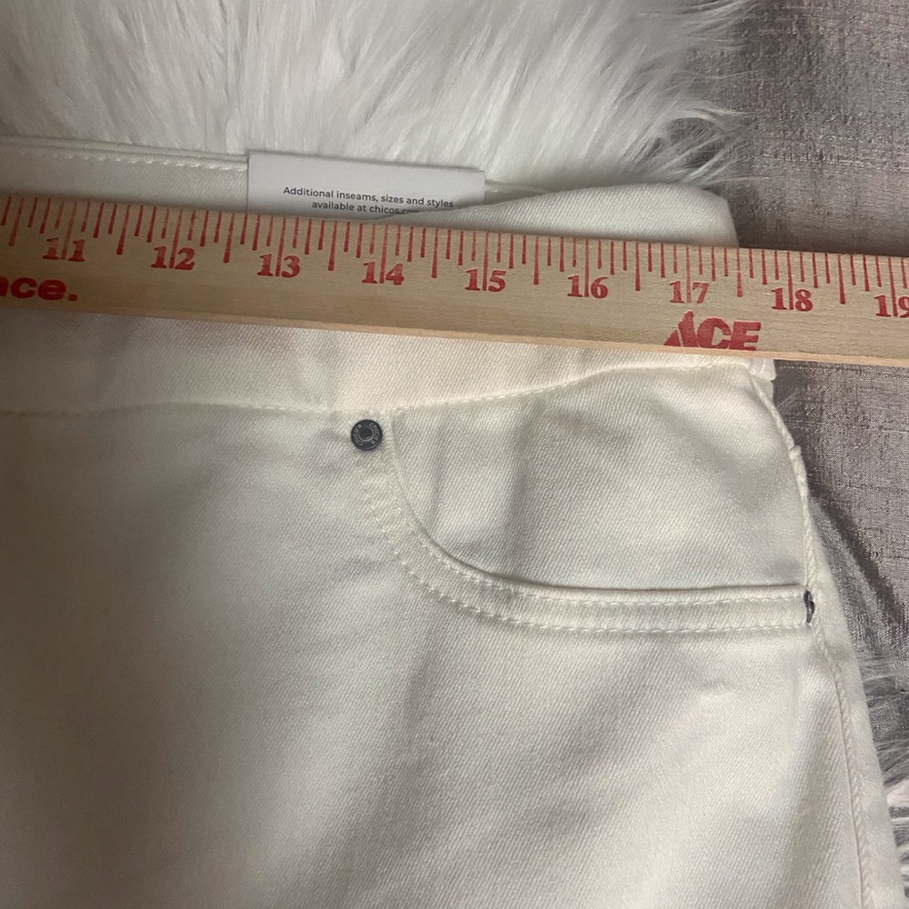 NWT Chico’s Sz 12 White Denim Women’s Skorts - Picture 5 of 10